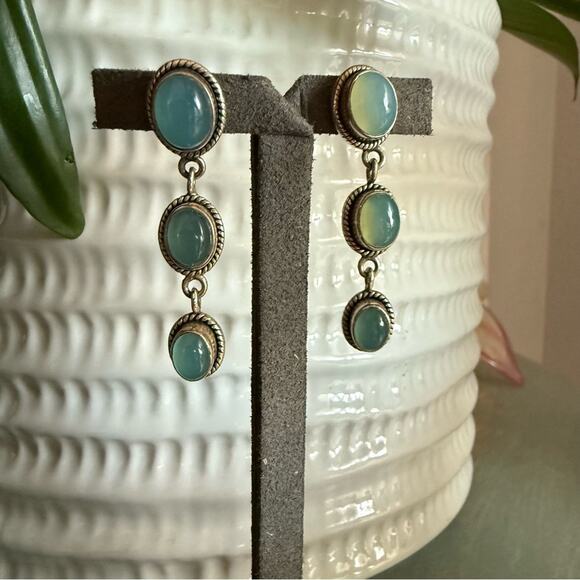 925 Sterling Silver DOUG PAULUS blue chalcedony gemstones Earrings - Picture 5 of 10